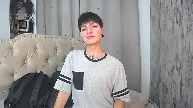 Snapshot of CataFox_ chatting on January 5, 2:52 pm CataFox online show from January 5, 2:52 pm