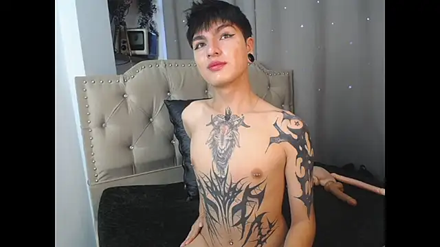 Snapshot of CataFox_ chatting on January 6, 2:47 pm CataFox online show from January 6, 2:47 pm