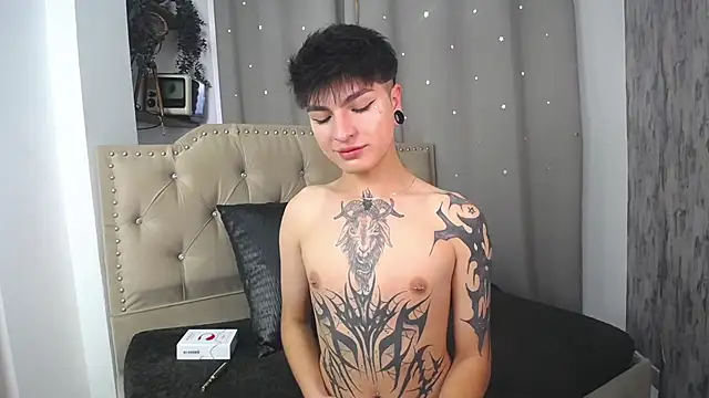 Snapshot of CataFox_ chatting on January 16, 12:53 pm CataFox online show from January 16, 12:53 pm