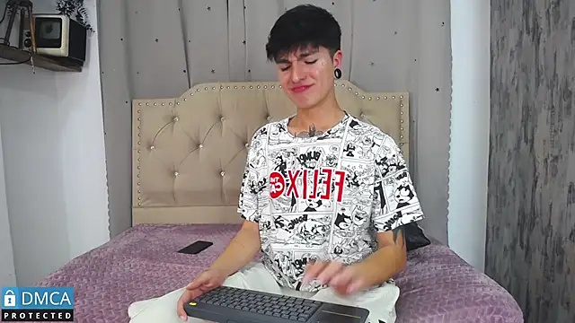 Snapshot of CataFox_ chatting on March 2, 1:26 am CataFox online show from March 2, 1:26 am