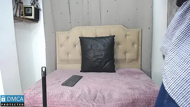 Snapshot of CataFox_ chatting on March 8, 1:50 am CataFox online show from March 8, 1:50 am