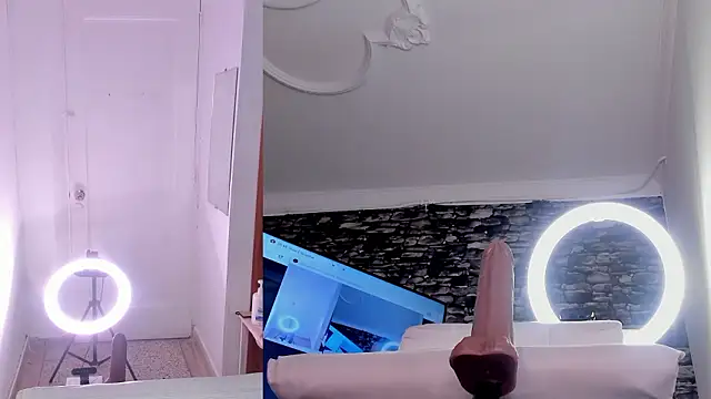 zoe backer online show from February 19, 11:17 am