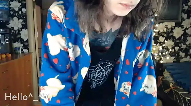 Snapshot of BroadFantasy chatting on December 31, 11:06 pm BroadFantasy online show from December 31, 11:06 pm