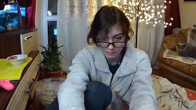 Snapshot of BroadFantasy chatting on October 26, 4:46 pm BroadFantasy online show from October 26, 4:46 pm