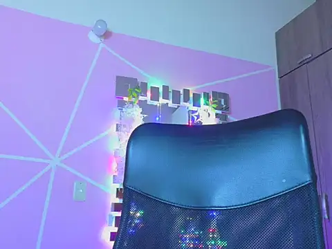  ALLYSON18  online show from March 29, 11:32 am