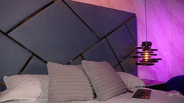 Snapshot of ammy_durand chatting on November 13, 7:13 pm ammy durand online show from November 13, 7:13 pm