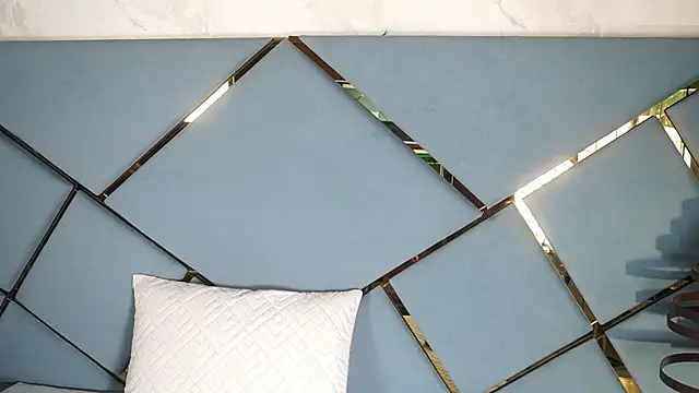 ammy durand online show from April 2, 7:00 pm