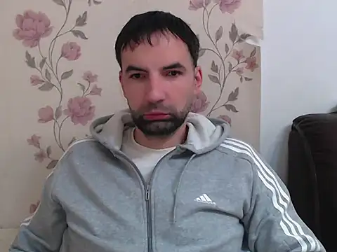 Snapshot of Leo_1617 chatting on January 18, 11:14 am Leo 1617 online show from January 18, 11:14 am