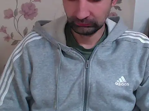 Snapshot of Leo_1617 chatting on February 24, 12:14 pm Leo 1617 online show from February 24, 12:14 pm