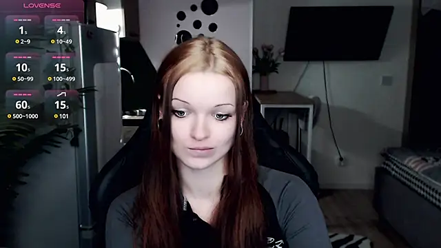 Snapshot of illililliilli chatting on February 8, 6:55 pm illililliilli online show from February 8, 6:55 pm