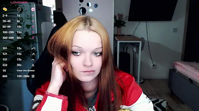 Snapshot of illililliilli chatting on March 1, 9:29 am illililliilli online show from March 1, 9:29 am