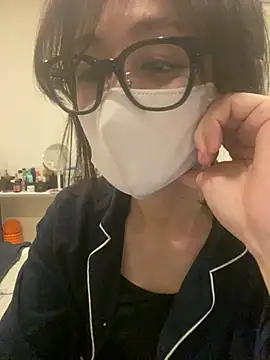 mel  mel online show from March 18, 12:08 pm