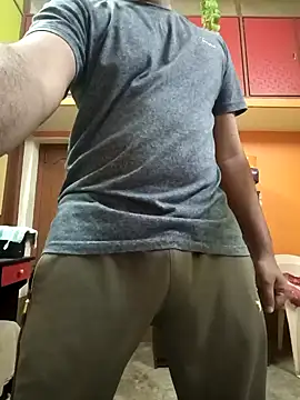 Snapshot of RohanBig chatting on December 7, 6:15 pm RohanBig online show from December 7, 6:15 pm