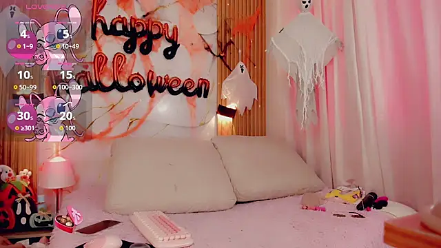 BrendaSquirtx online show from October 31, 2:07 pm