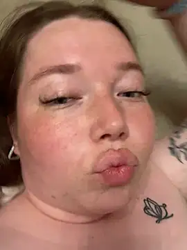 Snapshot of Blush_Lolaa chatting on July 7, 9:19 pm Blush Lolaa online show from July 7, 9:19 pm