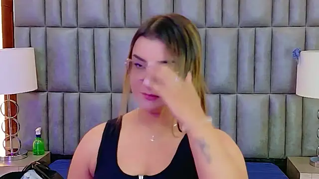 ZoehRoux online show from November 30, 4:05 am