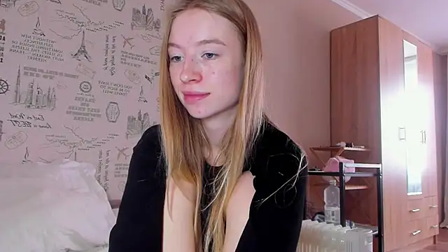 Snapshot of minidivaa_ chatting on October 17, 8:50 am minidivaa online show from October 17, 8:50 am