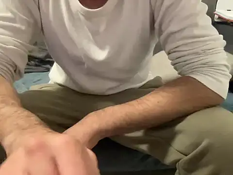 Snapshot of 4small4inchlol chatting on March 4, 7:31 pm 4small4inchlol online show from March 4, 7:31 pm