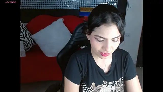 Snapshot of Carolaine69_ chatting on July 4, 2:23 pm Carolaine69 online show from July 4, 2:23 pm