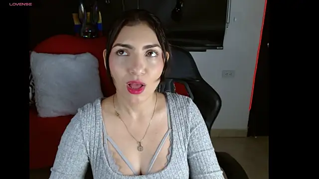 Snapshot of Carolaine69_ chatting on July 9, 1:37 pm Carolaine69 online show from July 9, 1:37 pm