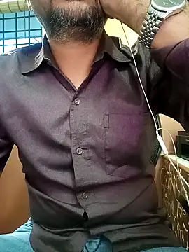 Snapshot of daddy_indian chatting on December 2, 12:18 pm daddy indian online show from December 2, 12:18 pm