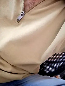 Snapshot of daddy_indian chatting on December 5, 7:38 am daddy indian online show from December 5, 7:38 am
