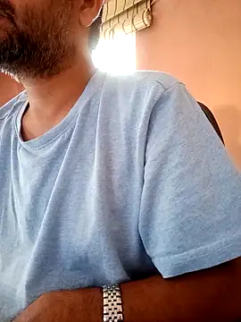 Snapshot of daddy_indian chatting on March 12, 10:16 am daddy indian online show from March 12, 10:16 am