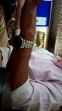Snapshot of daddy_indian chatting on March 13, 12:56 pm daddy indian online show from March 13, 12:56 pm