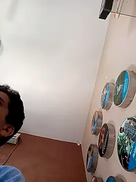 Snapshot of daddy_indian chatting on March 21, 7:33 am daddy indian online show from March 21, 7:33 am