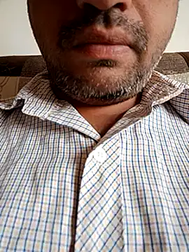 Snapshot of daddy_indian chatting on March 22, 3:41 am daddy indian online show from March 22, 3:41 am