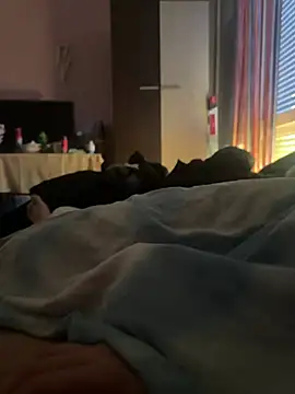 Snapshot of zolihorvat11 chatting on February 23, 10:12 am zolihorvat11 online show from February 23, 10:12 am