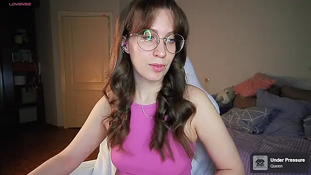 Snapshot of ms_allison_w chatting on May 10, 5:29 pm ms allison w online show from May 10, 5:29 pm