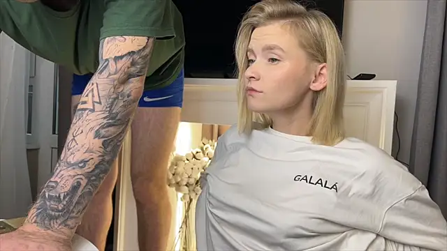 Snapshot of Adelovenick chatting on November 26, 1:23 pm Adelovenick online show from November 26, 1:23 pm