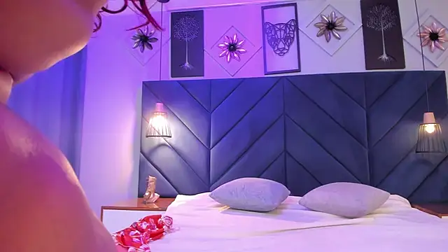 Snapshot of samyriverss chatting on October 21, 11:00 am samyriverss online show from October 21, 11:00 am