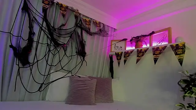 susyy7 online show from October 31, 6:20 pm