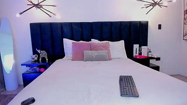 susyy7 online show from November 14, 2:32 am