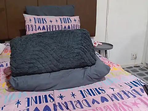 Sweet nicole98 online show from April 21, 2:51 am