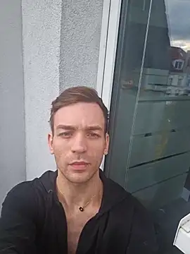 Snapshot of nickdtr chatting on October 21, 9:21 am nickdtr online show from October 21, 9:21 am