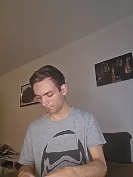 Snapshot of nickdtr chatting on October 22, 4:07 pm nickdtr online show from October 22, 4:07 pm