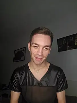 Snapshot of nickdtr chatting on October 23, 4:34 am nickdtr online show from October 23, 4:34 am