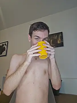 Snapshot of nickdtr chatting on October 27, 11:09 pm nickdtr online show from October 27, 11:09 pm