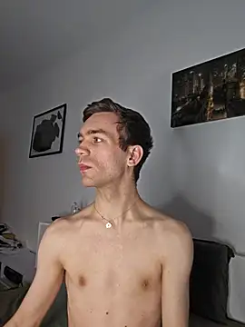 Snapshot of nickdtr chatting on October 28, 11:18 pm nickdtr online show from October 28, 11:18 pm