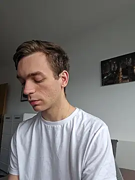 Snapshot of nickdtr chatting on November 9, 12:03 pm nickdtr online show from November 9, 12:03 pm