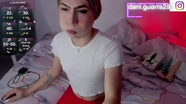 saskya online show from November 6, 7:59 pm