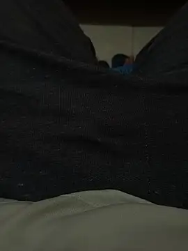 beautiful hands  online show from November 13, 6:45 am