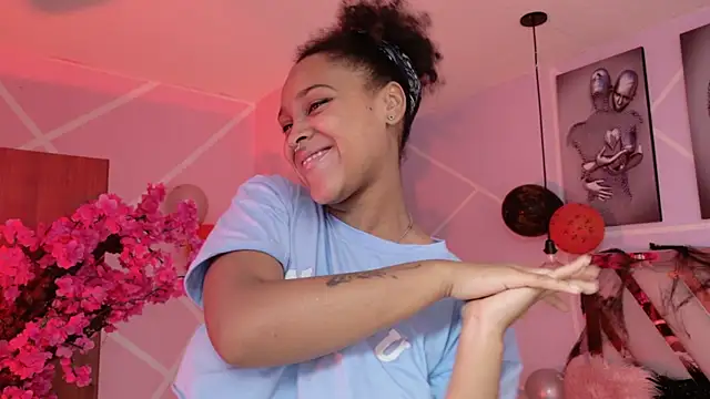 Elith noa online show from October 23, 7:23 pm