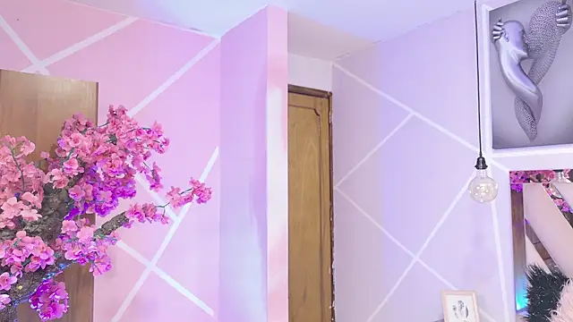 Elith noa online show from December 15, 7:29 pm