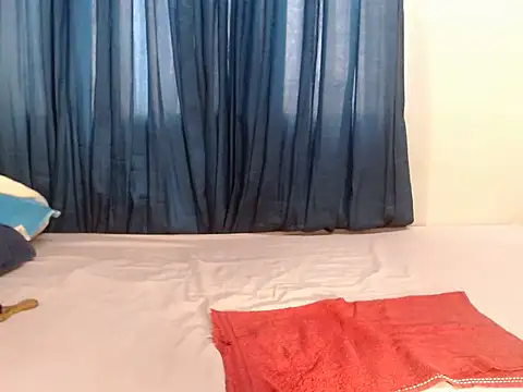 Snapshot of SexyMbalee chatting on February 24, 9:18 am SexyMbalee online show from February 24, 9:18 am