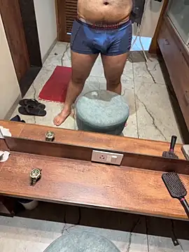 versatile guy01 online show from November 14, 3:05 am