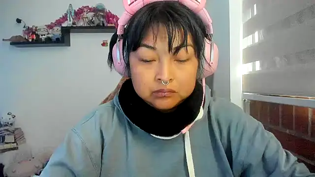 Shaddycute  online show from March 23, 12:42 pm